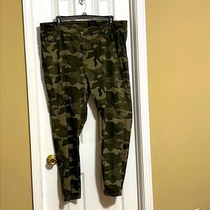 Cool Camo Skinny Pants!